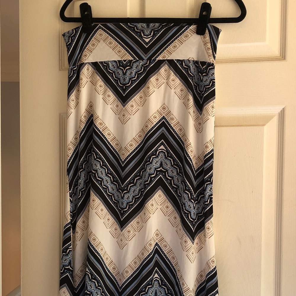 Women’s Chevron Print Maxi Skirt - White & Black